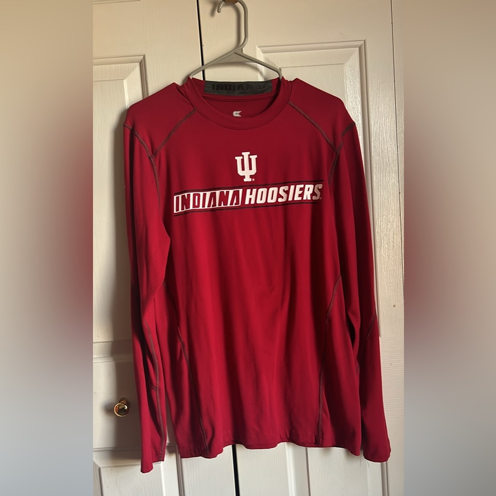 IU/Mens size Medium